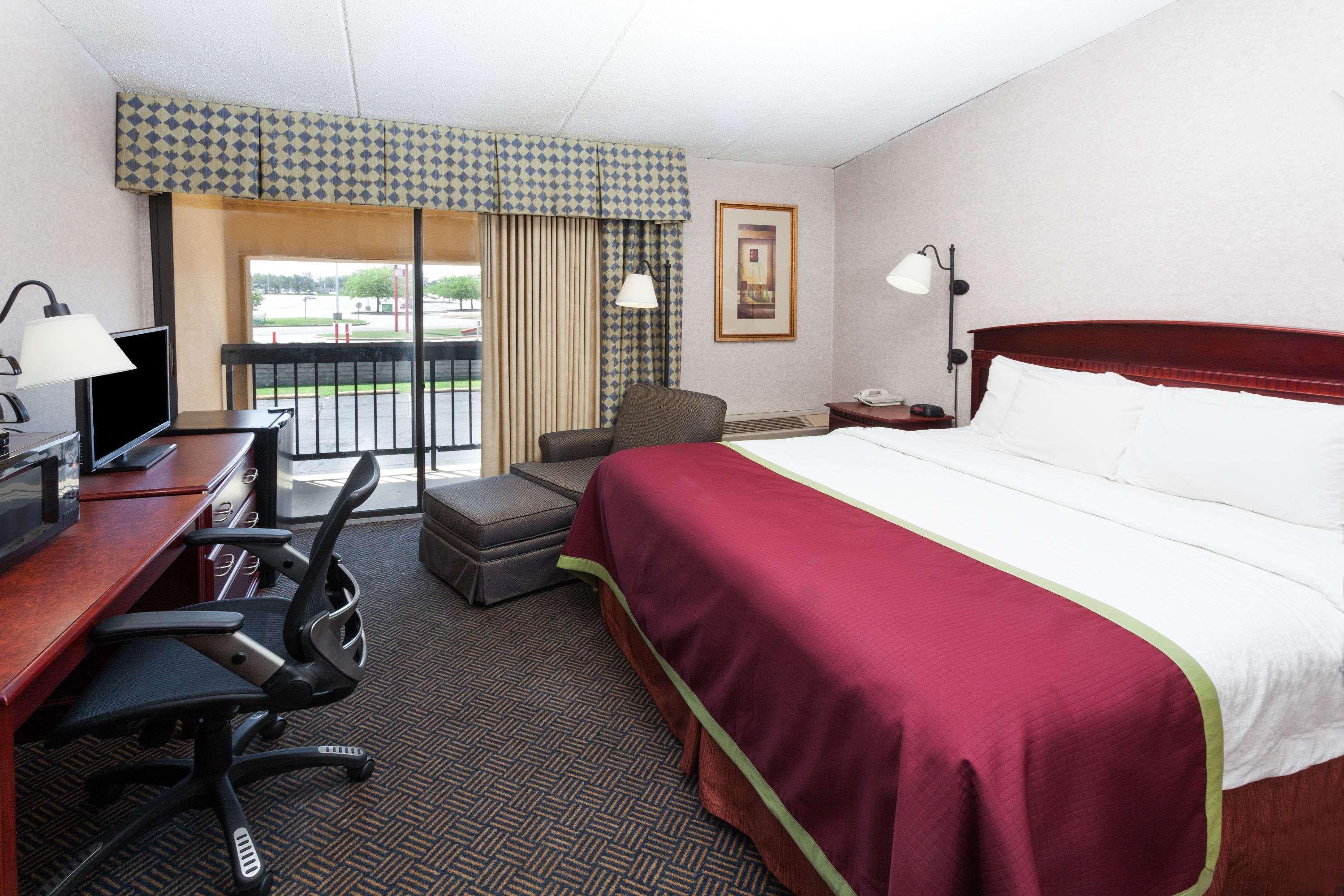 Baymont By Wyndham Michigan City Eksteriør billede